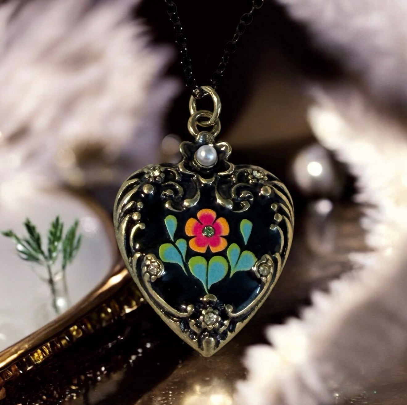 Old World Heart Necklace image 1