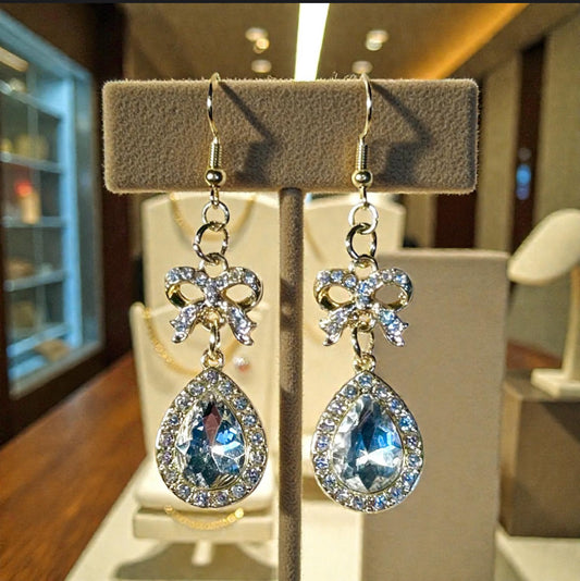 Elegant Bowdrop Earrings image 0